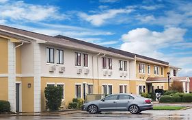 Super 8 By Wyndham Jonesboro